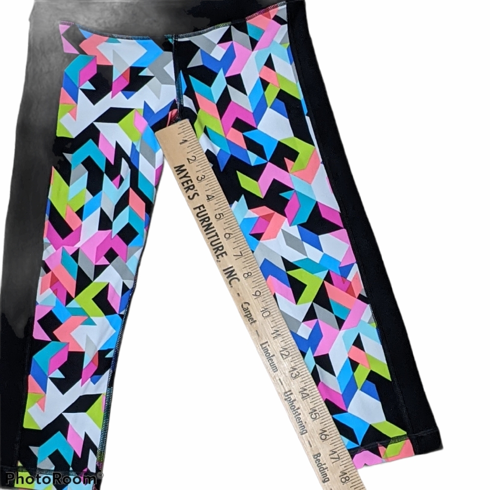 4/$25  Trina Turk work out Capris XS - Picture 5 of 9